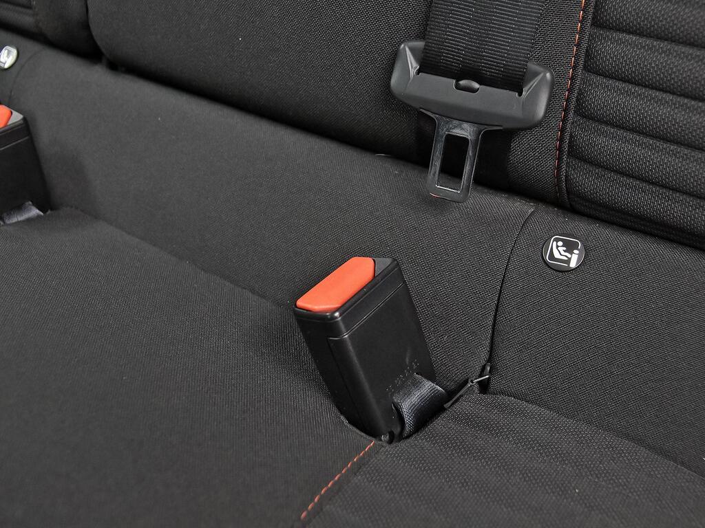 Peugeot 208 BlueHDi 73kW (100CV) Active 26