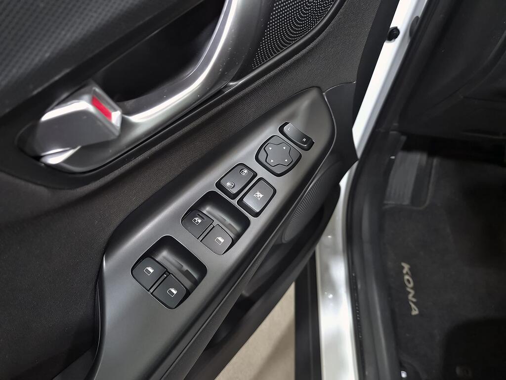 Hyundai Kona 1.6 GDI HEV Maxx DCT 11