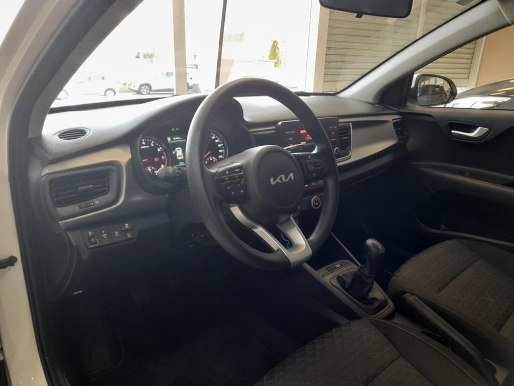 Kia Rio 1.2 DPi 62kW (84CV) Concept 21