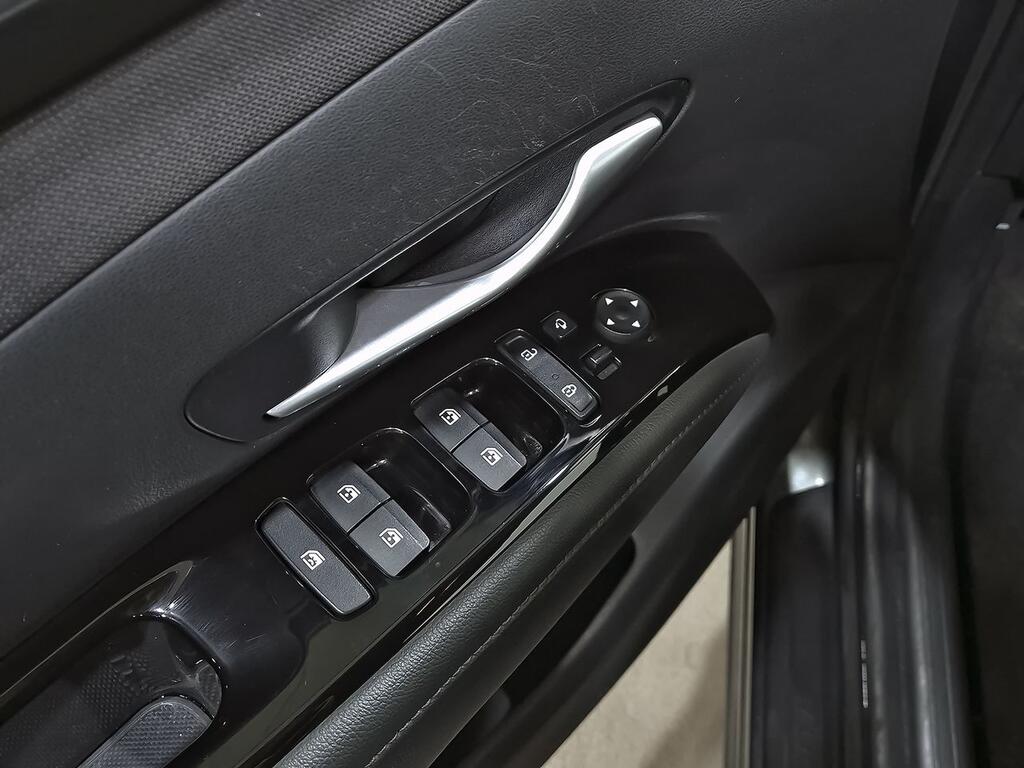 Hyundai Tucson 1.6 CRDI 100kW (136CV) 48V Tecno 2C 11