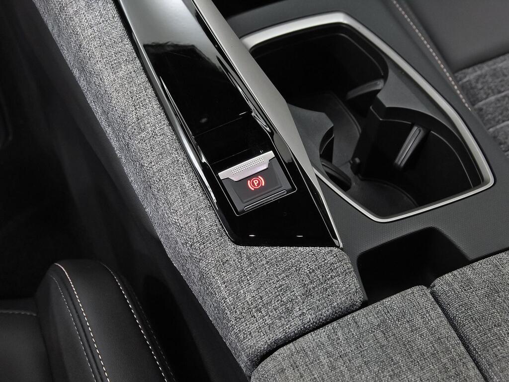 Peugeot 3008 Hybrid 1.2 100KW Allure eDCS6 33