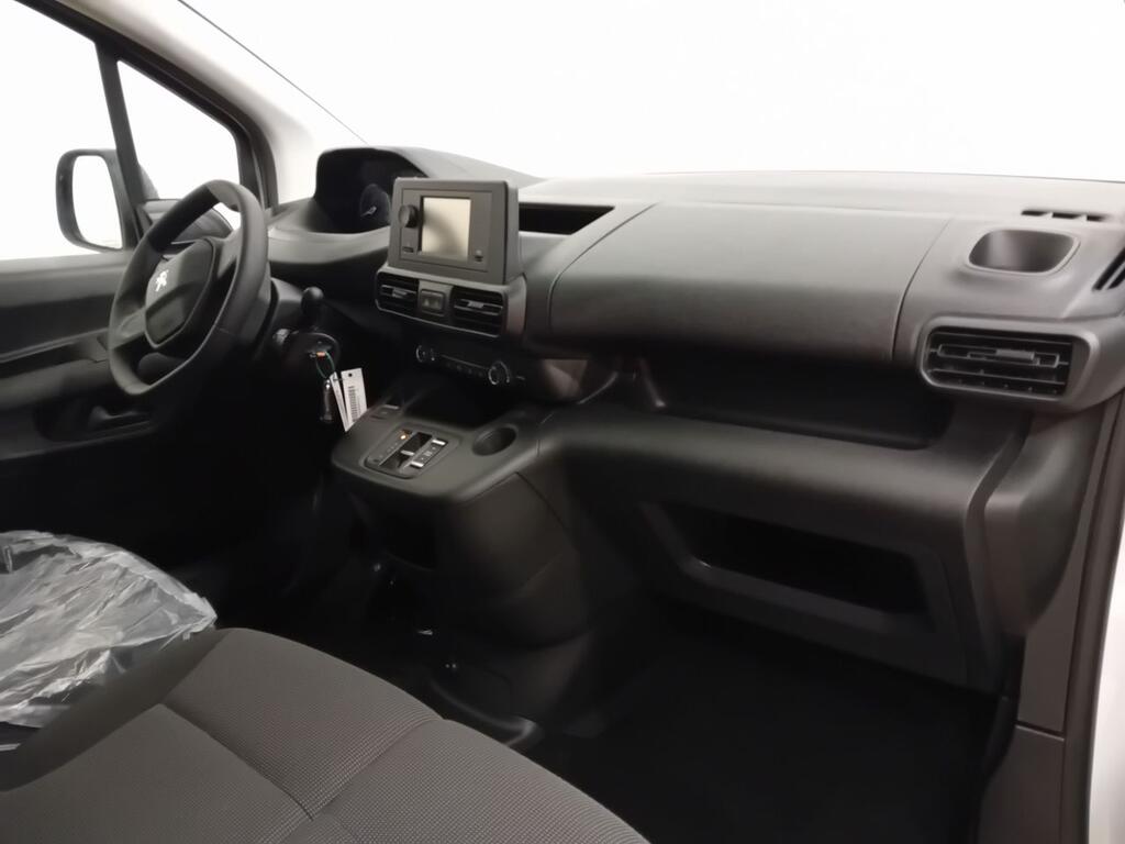 Peugeot Partner E-PARTNER FG STANDARD 800 KG BEV (100KW) 136CV 7