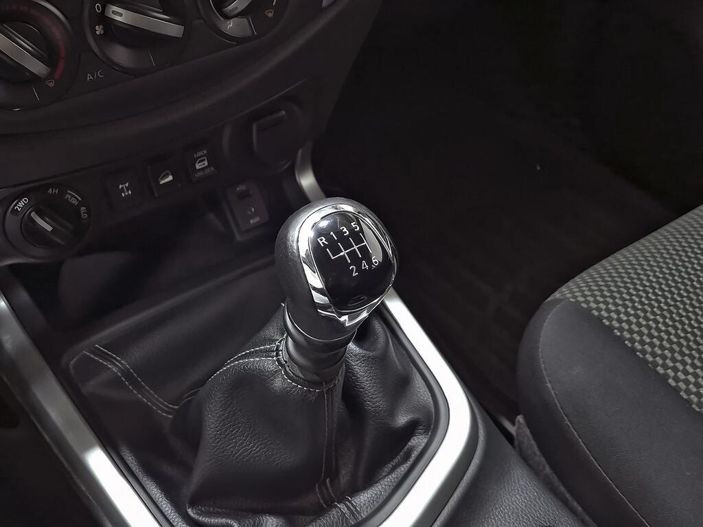 Nissan Navara DOBLE CAB. 2.3 DCI 163 VISIA 4WD 4P 22