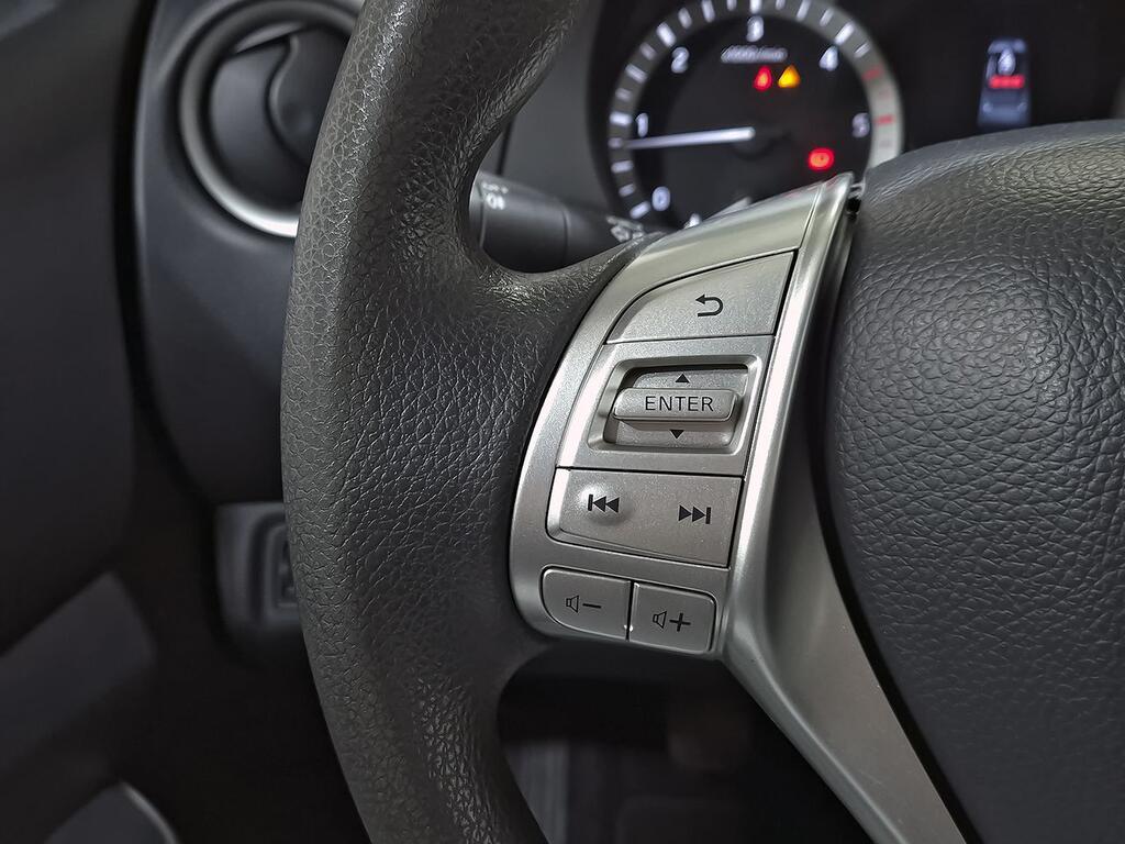 Nissan Navara DOBLE CAB. 2.3 DCI 163 VISIA 4WD 4P 17