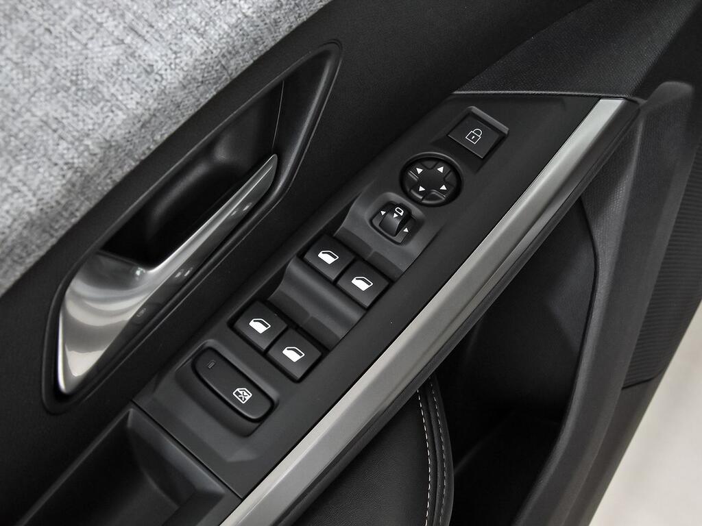 Peugeot 5008 1.2 100KW Allure eDCS6 14