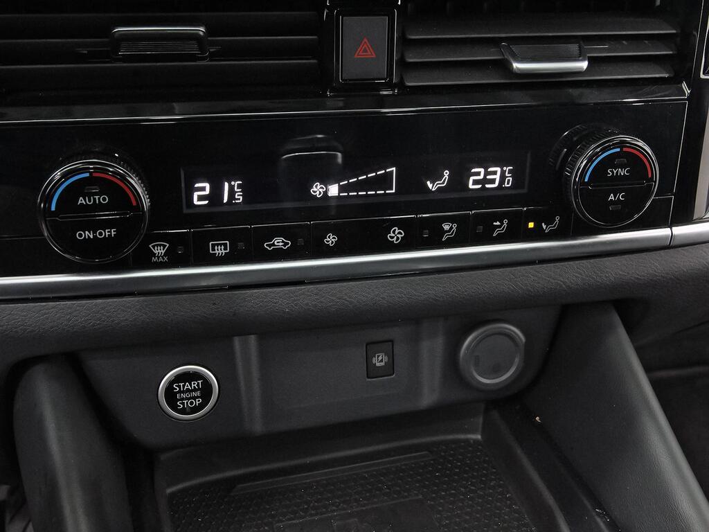 Nissan Qashqai DIG-T 103kW N-Connecta 30