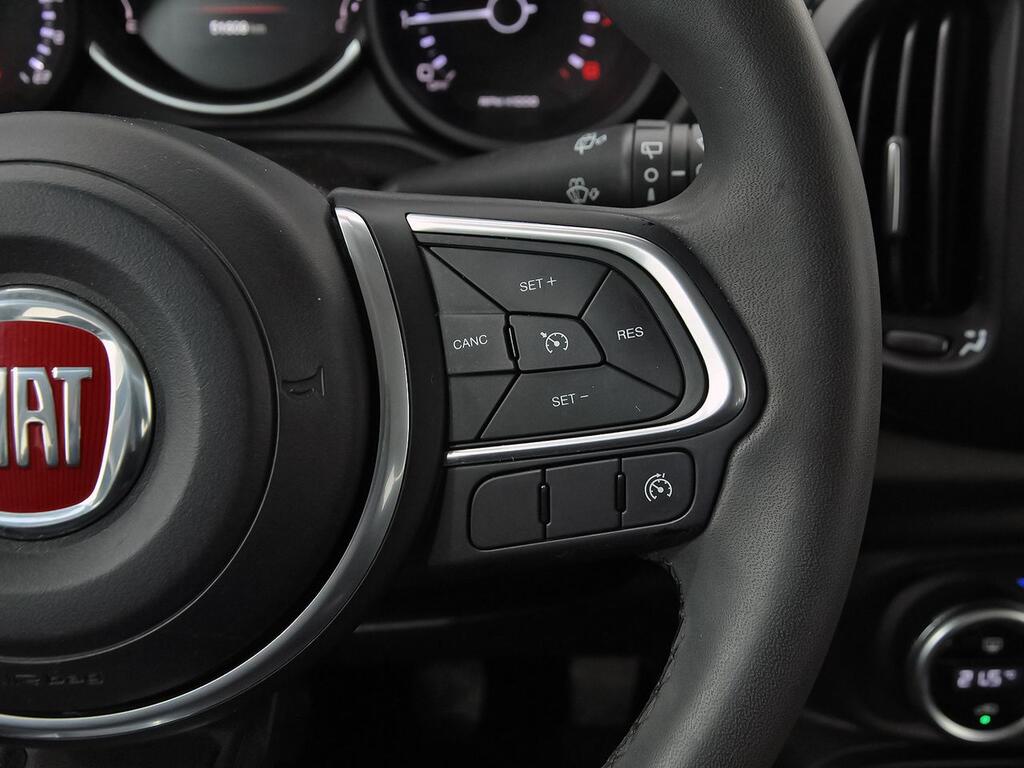 Fiat 500L Cross 1.4 16v 70 kW (95 CV) S&S 19