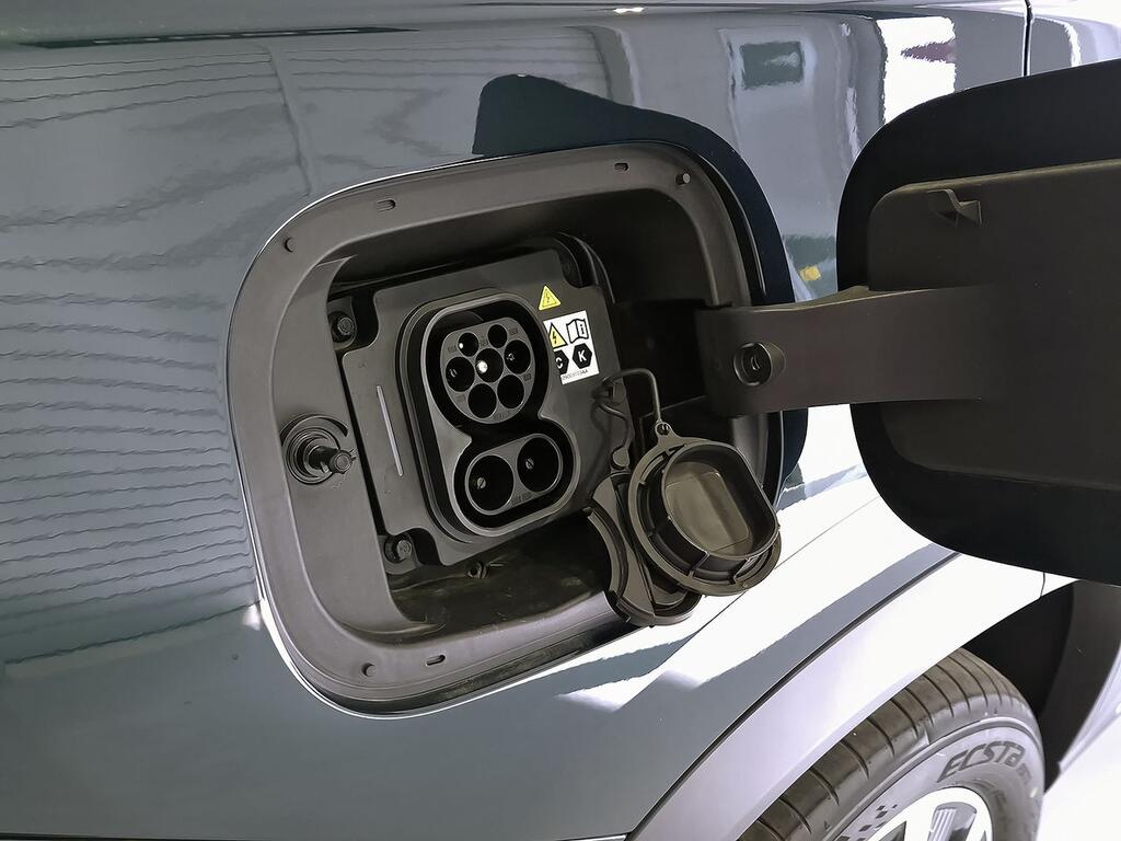 Ebro S800 1.5 TGDI PHEV Premium E-CVT 34