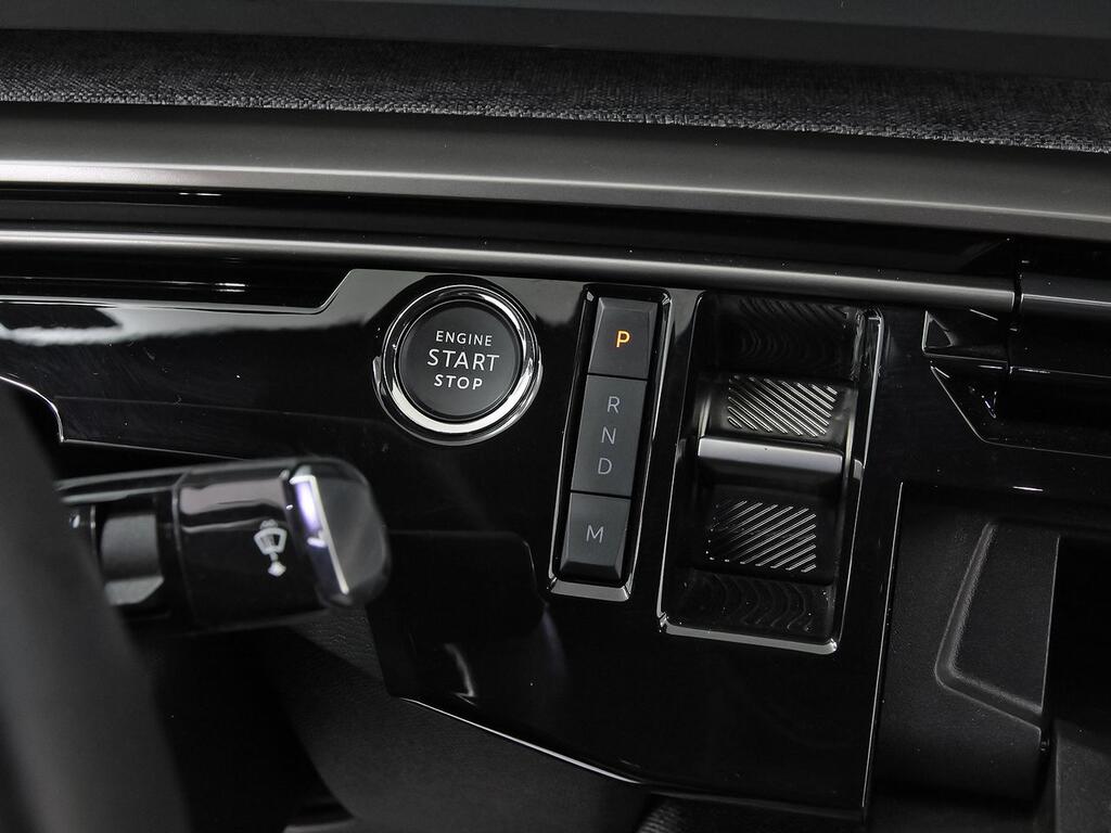 Peugeot 3008 Hybrid 1.2 100KW Allure eDCS6 21