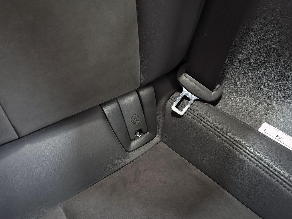 Audi TT 45 TFSI 180kW quatt. S tron B.Line Coupé 32