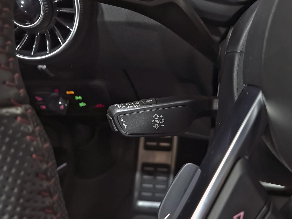 Audi TT 45 TFSI 180kW quatt. S tron B.Line Coupé 17