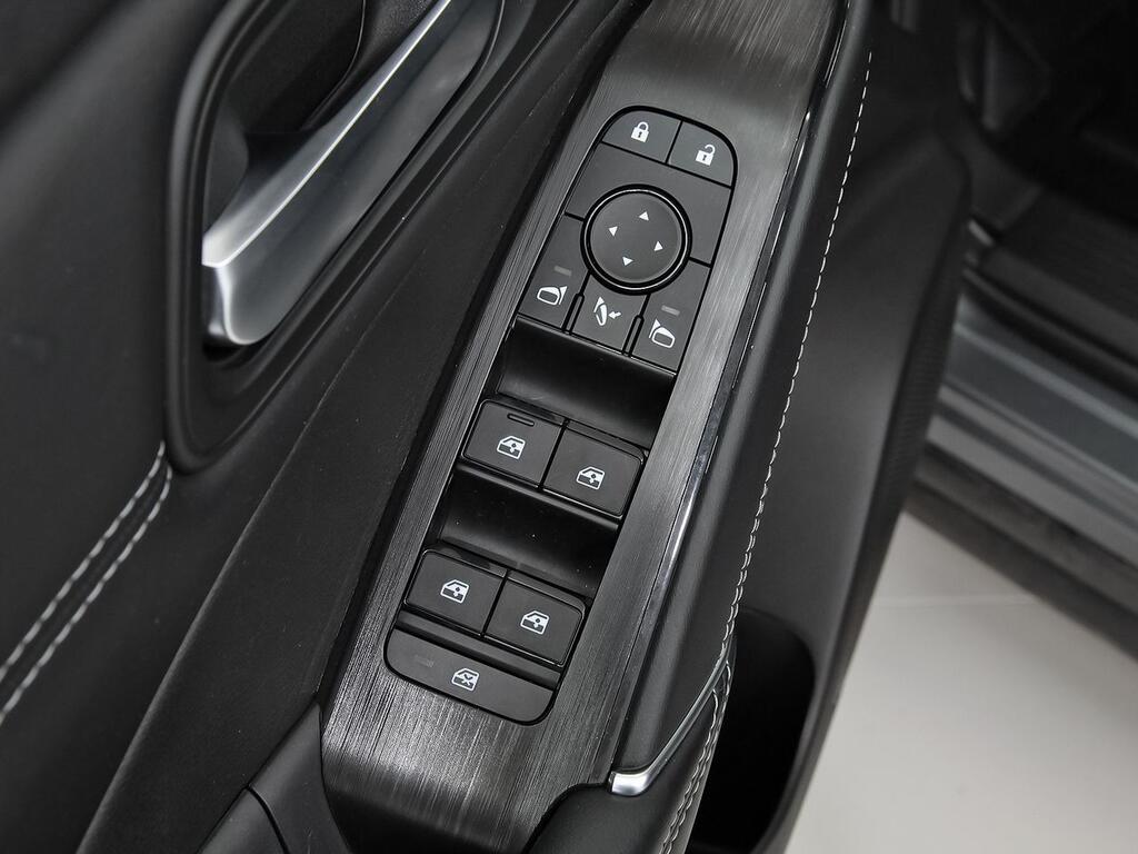 Nissan Qashqai DIG-T 103kW N-Connecta 12