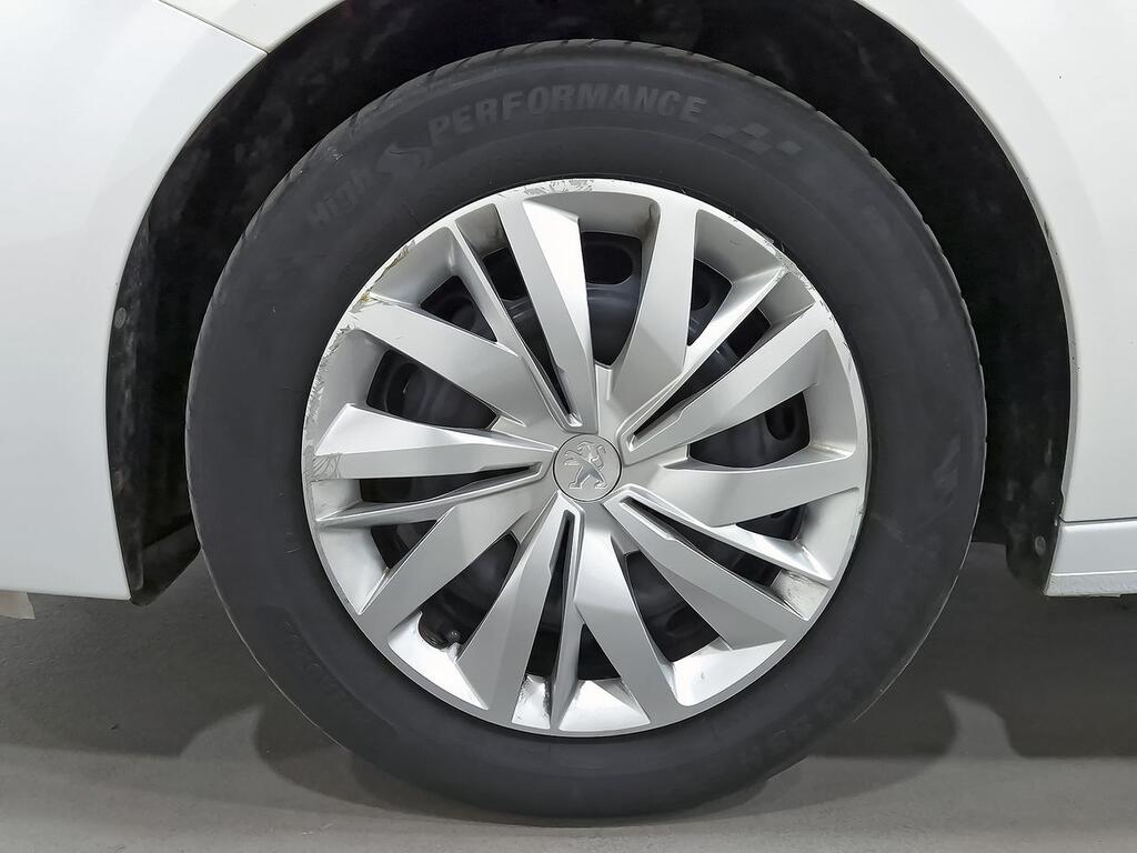 Peugeot 208 BlueHDi 73kW (100CV) Active 10