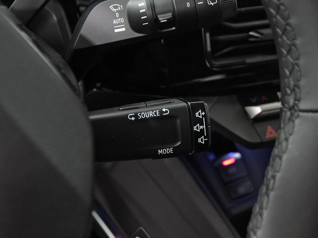 Nissan Micra Standard Range 4x2 N-Connecta 17