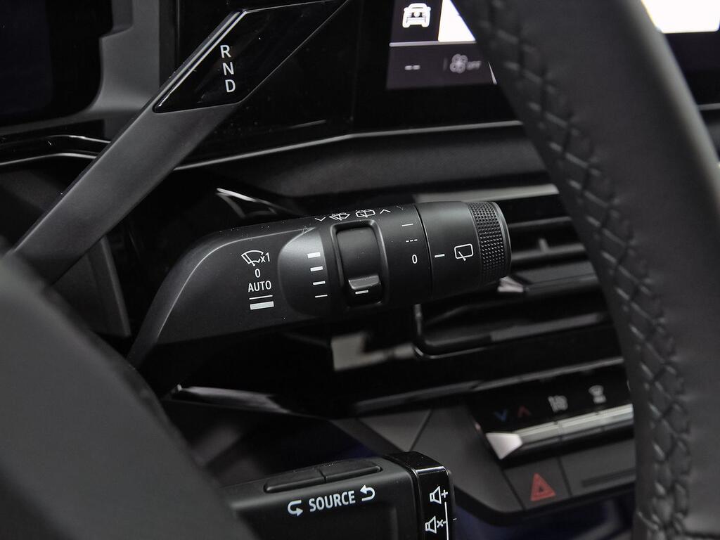 Nissan Micra Standard Range 4x2 N-Connecta 16