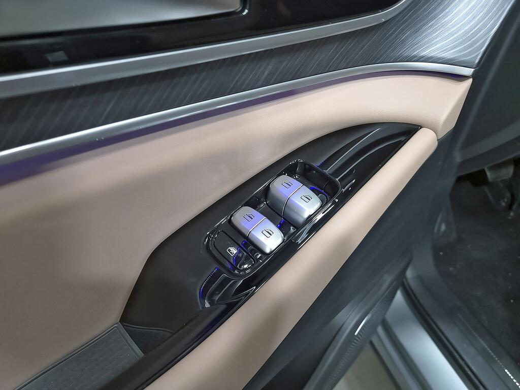 Ebro S900 PHEV 1.5 TGDI 3DHT 4X4 Luxury 13