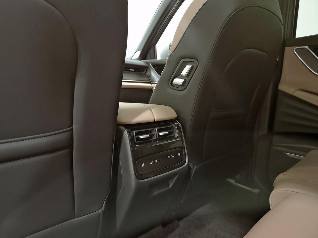 Ebro S900 PHEV 1.5 TGDI 3DHT 4X4 Luxury 34