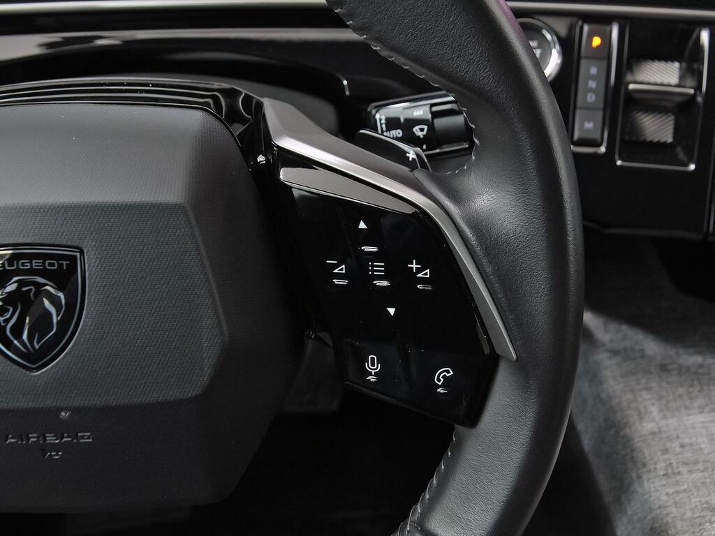 Peugeot 5008 1.2 107KW Allure eDCS6 20