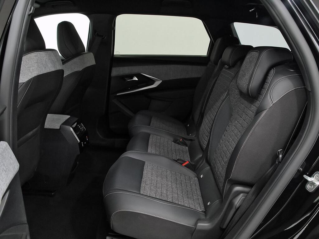 Peugeot 5008 1.2 107KW Allure eDCS6 9