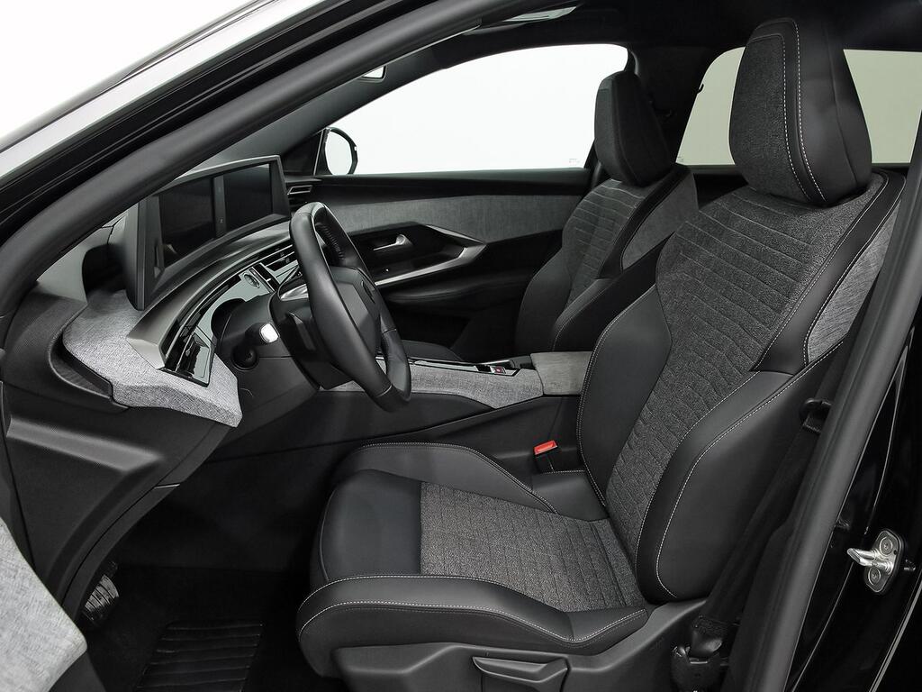 Peugeot 5008 1.2 107KW Allure eDCS6 8