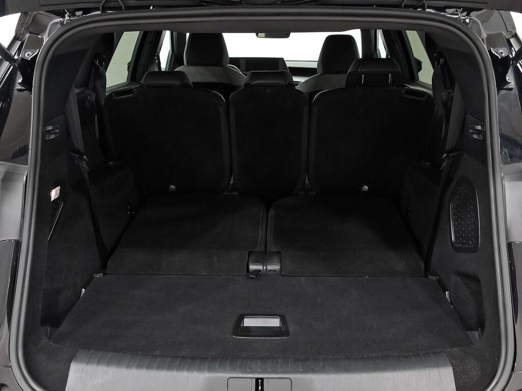 Peugeot 5008 1.2 107KW Allure eDCS6 11