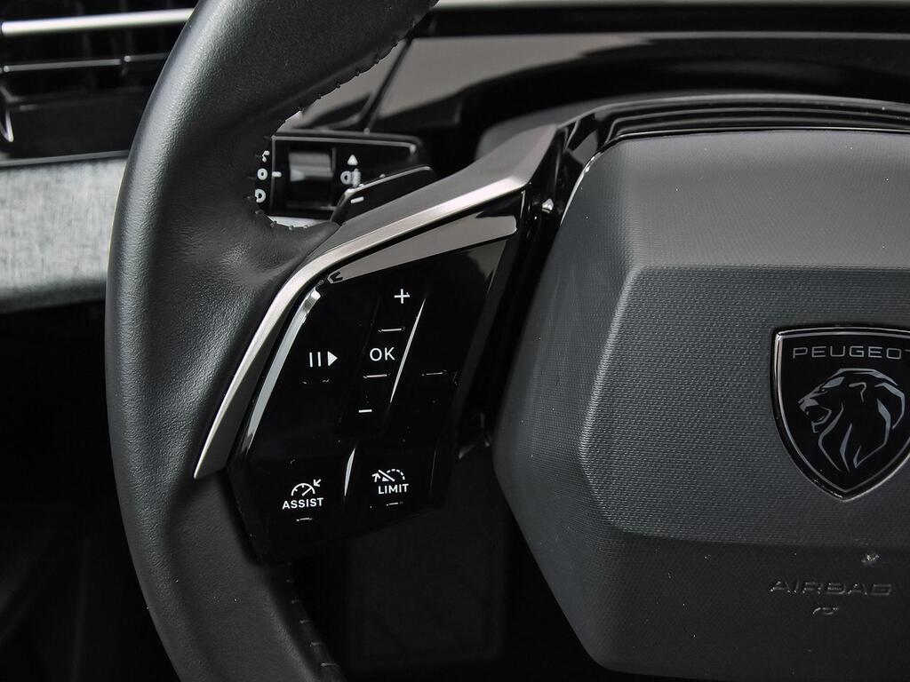 Peugeot 5008 1.2 107KW Allure eDCS6 19