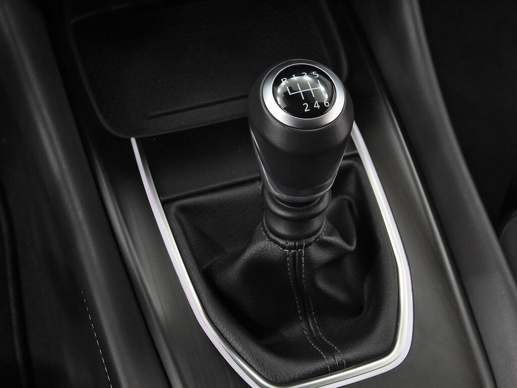 Nissan Qashqai DIG-T 103kW N-Connecta 30