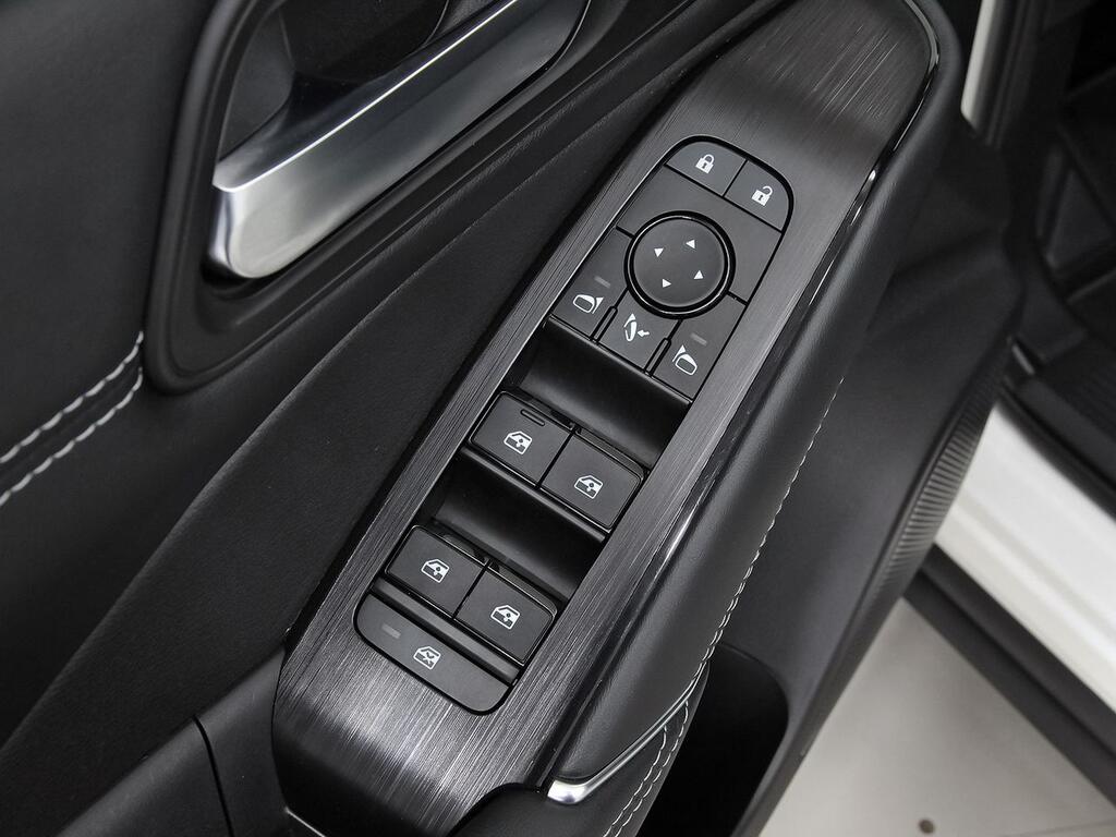 Nissan Qashqai DIG-T 103kW N-Connecta 12