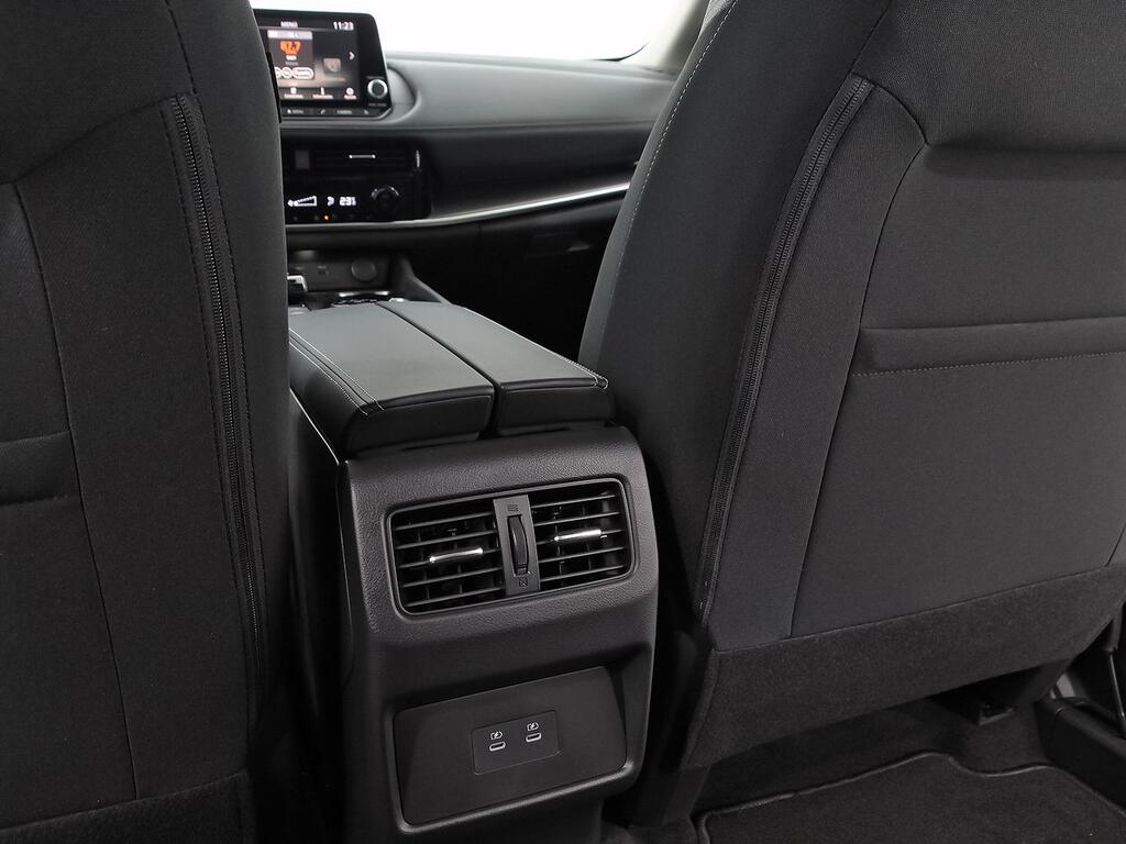 Nissan X-Trail 5pl 1.5 e-4ORCE 158kW 4x4 A/T Acenta 32