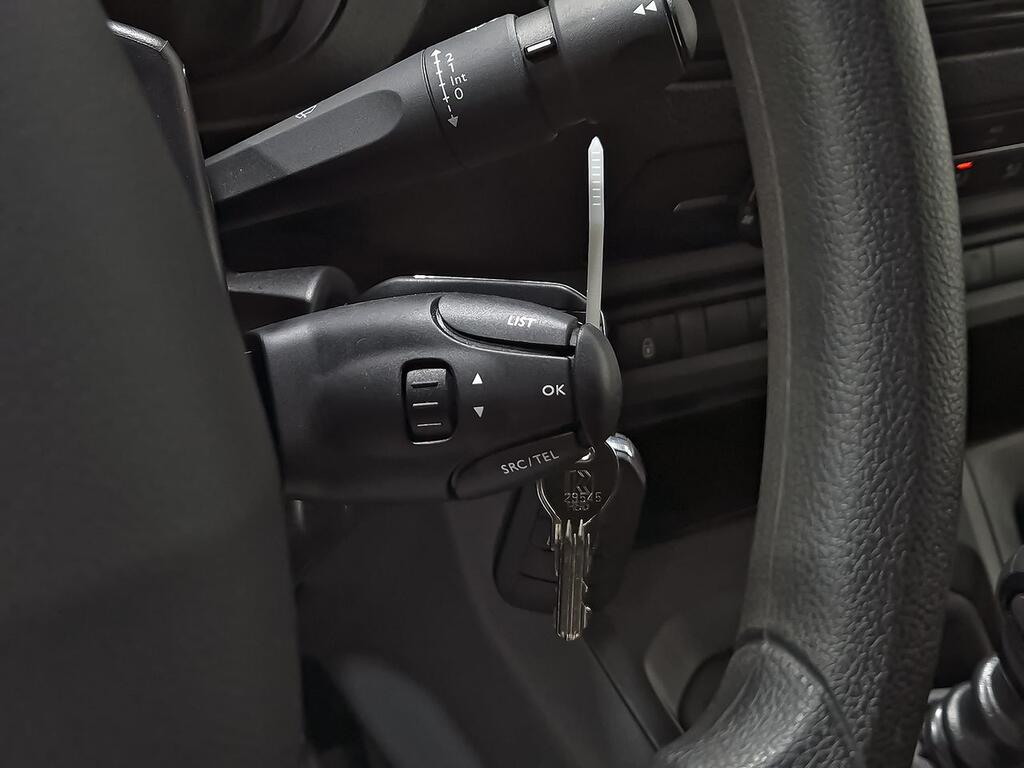 Peugeot Expert FURGON 1.5 BLUEHDI 100 S&S STANDARD PRO 4P 12