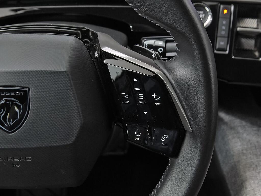 Peugeot 5008 1.2 100KW Allure eDCS6 20