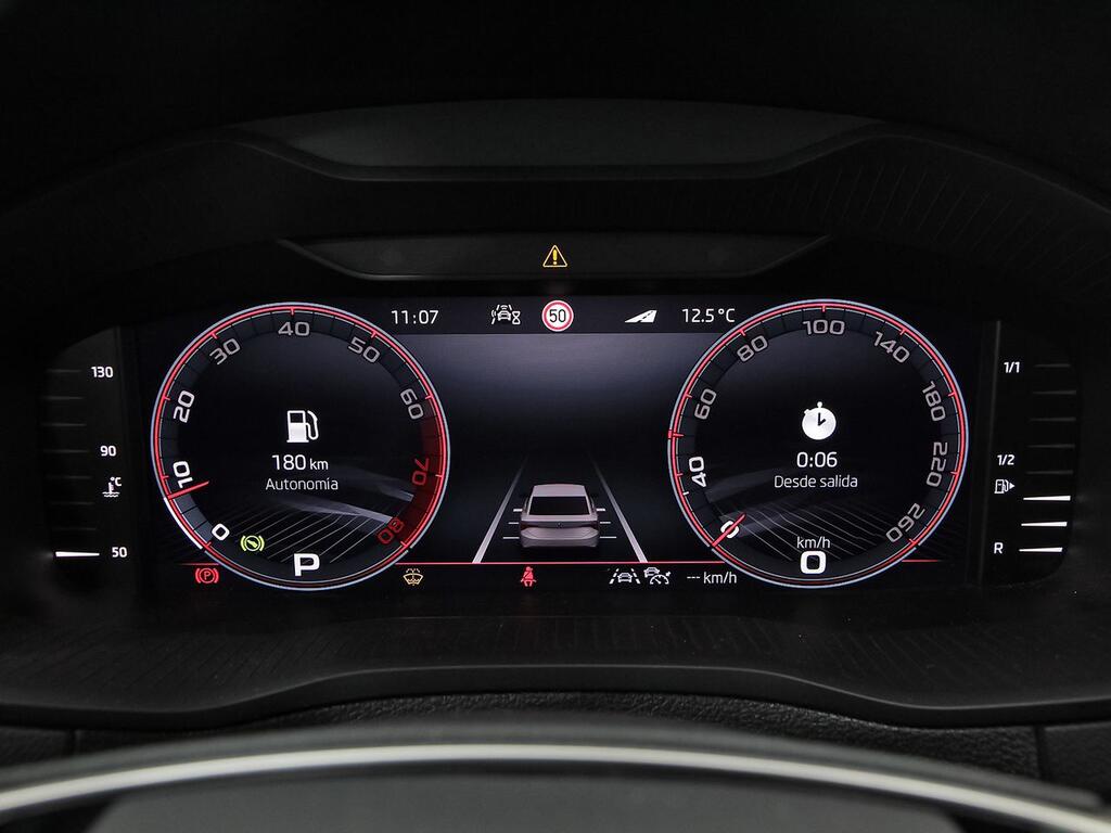 Skoda Karoq 1.5 TSI 110kW (150CV) DSG ACT Sportline 13