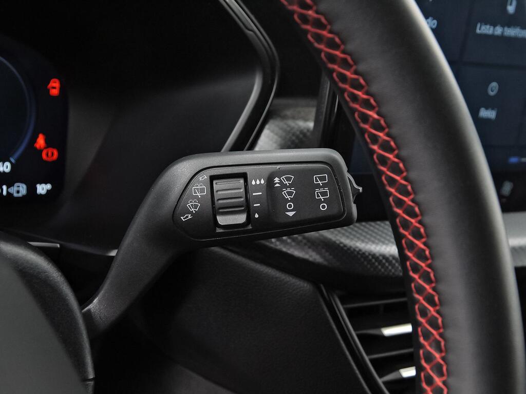 Ford Kuga ST-Line 1.5T EcoBoost 110kW (150CV) 17