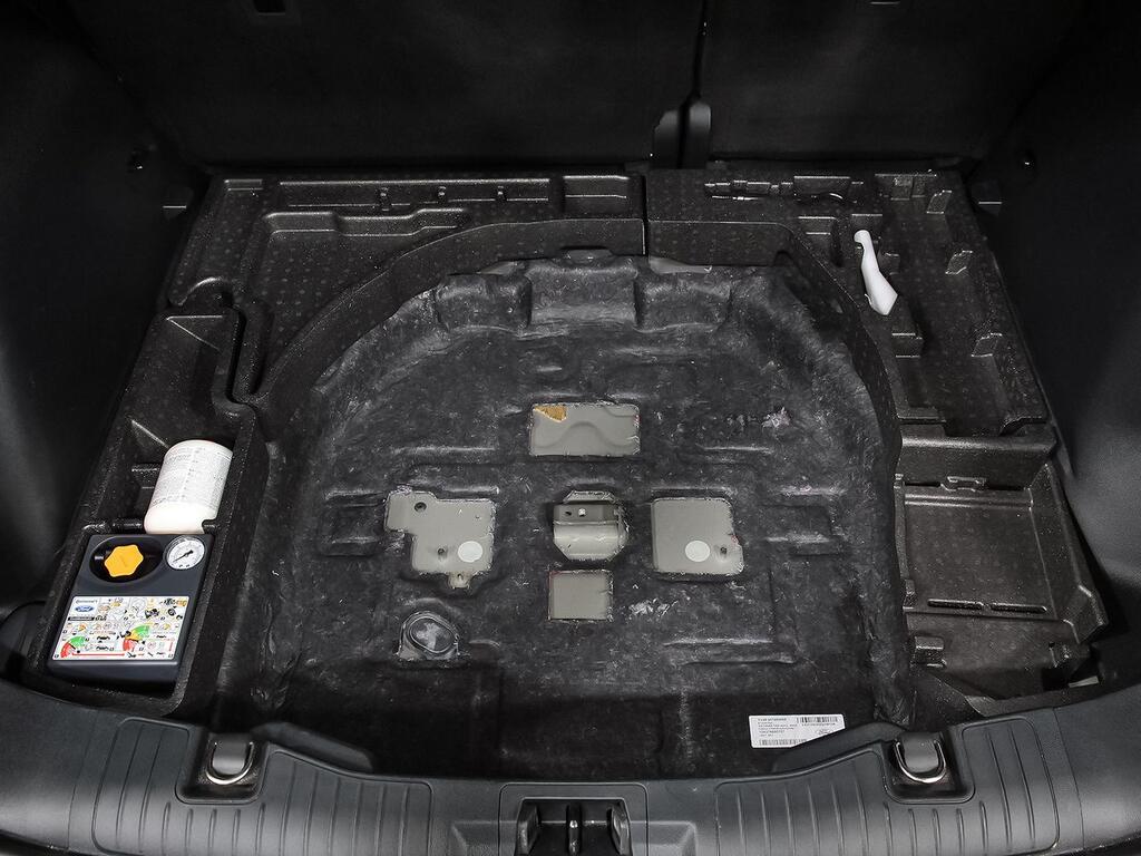 Ford Kuga ST-Line 1.5T EcoBoost 110kW (150CV) 37