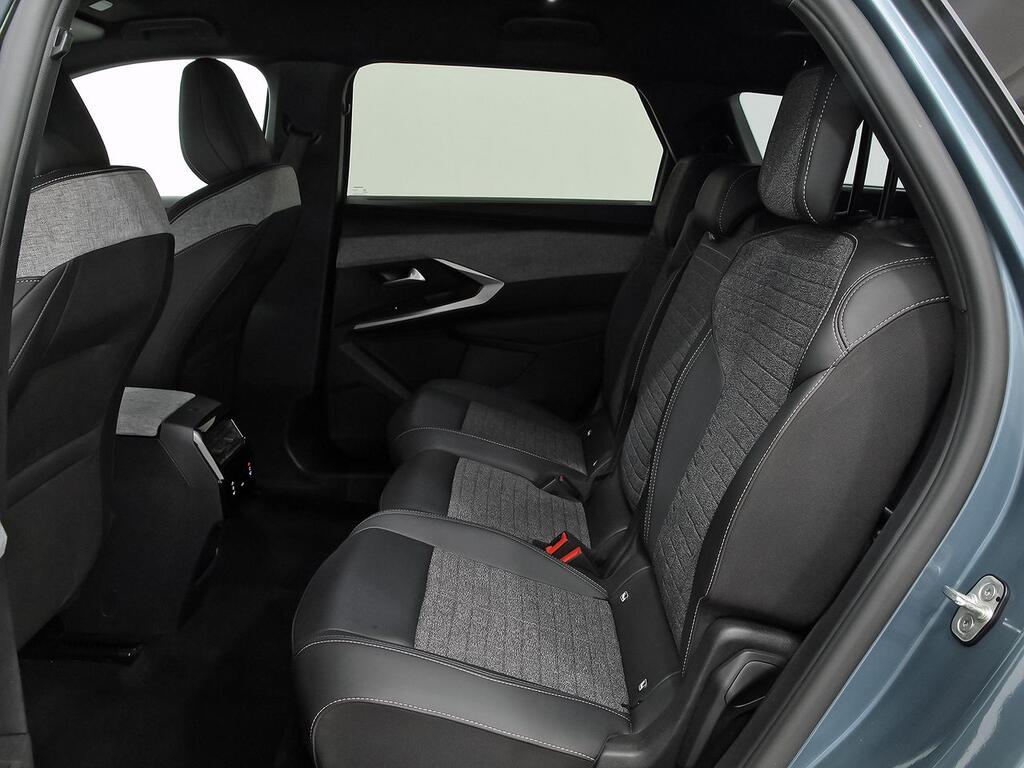 Peugeot 5008 1.2 107KW Allure eDCS6 9